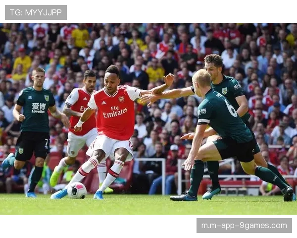 联赛阶段不败舰队的隐忧 阿森纳需警惕利物浦上季覆辙 联赛阶段不败舰队的隐忧 阿森纳需警惕利物浦上季覆辙